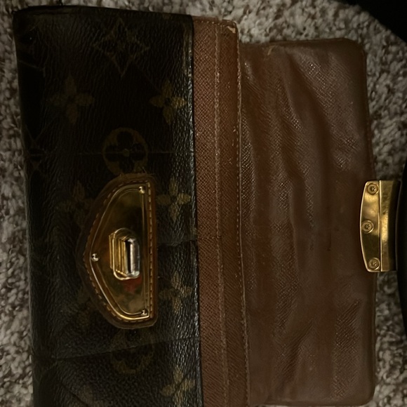 Louis Vuitton wallet for sale in good condition - Picture 3 of 3